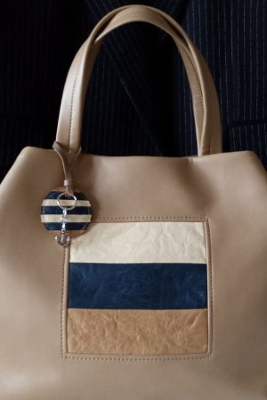 Работа Сумка бежевая из экокожи