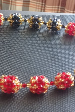 Работа Колье Красное и черное