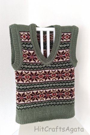 Работа Безрукавка с орнаментом ЗВЕЗДА