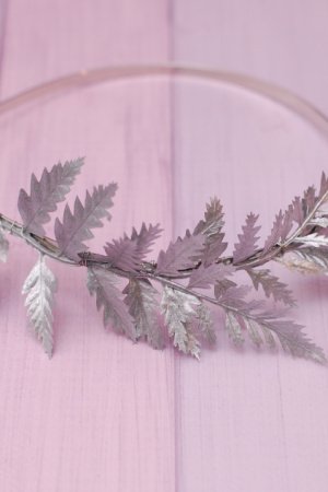 Робота Обруч обідок із сріблястими листочками