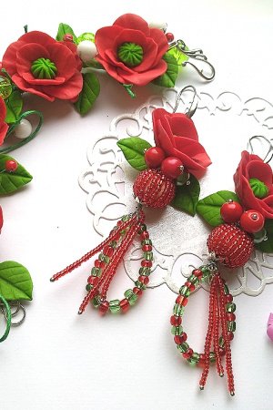 Робота Браслет та сережки з маками та білим агатом.