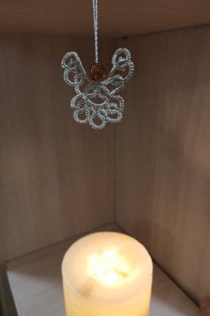 Робота Янголятко з янтарем, рожевим кварцем, аметистом, нефритом