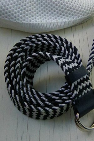Работа Ремень женский сине-белый плетеный