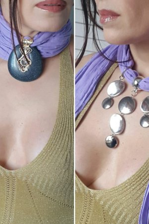 Работа Сиреневый шарф - колье. Один шарф 2 кулона. 