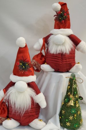 Робота Діди Морози - Гноми з мішками