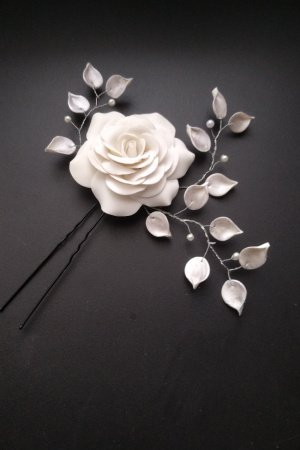 Работа Свадебная шпилька с белой розой