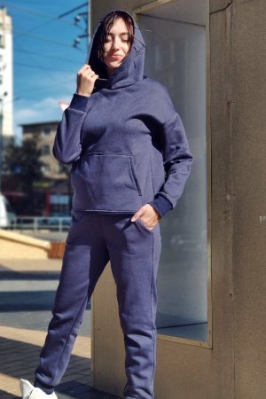 Робота Теплий спортивний костюм 