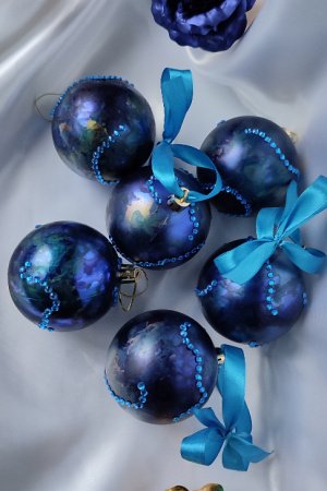 Работа Елочные шары 