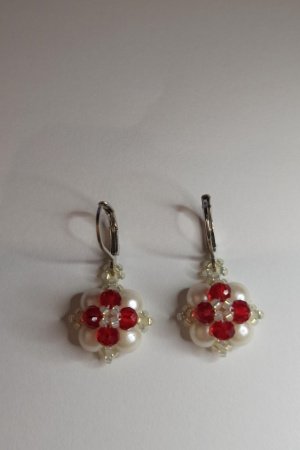 Робота Сережки з намистин