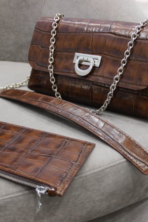 Робота Жіноча сумка Крокодил