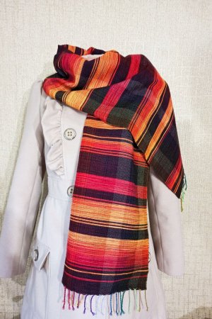 Робота Тканий шарф. Ручна робота.