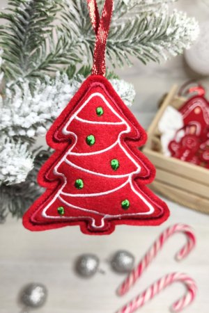 Робота Ялинка м'яка підвіска з фетру