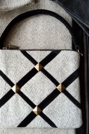 Робота Клатч сірий вовняний з декором