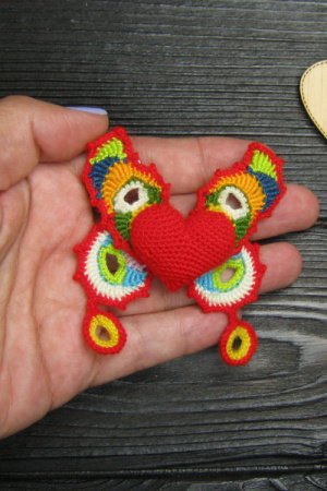 Работа Крылатое сердце крыльями бабочки, брошка, красивый подарок 4