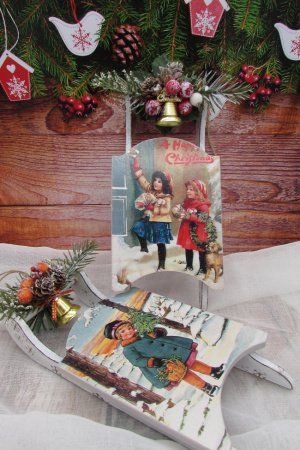 Работа Новогодний декор,санки