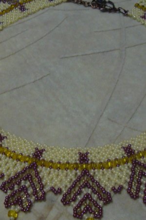 Работа Колье из бисера