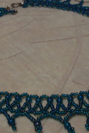 Робота Кольє з бісеру та індійських бусинок