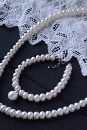 Робота Комплект з натуральних перлів високого класу та Майорки