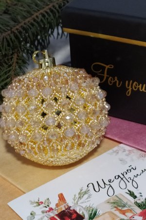 Работа Новогодняя игрушка шампань