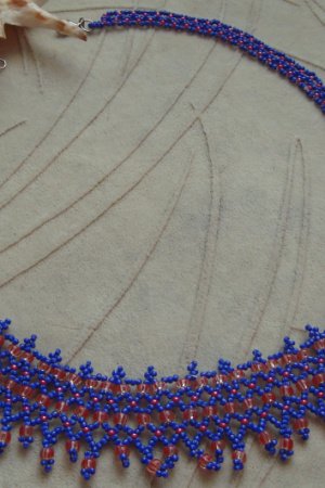 Работа Сеточное бисерное колье