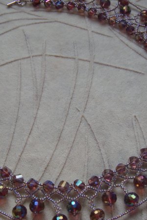 Работа Ожерелье из хрустальных бусин