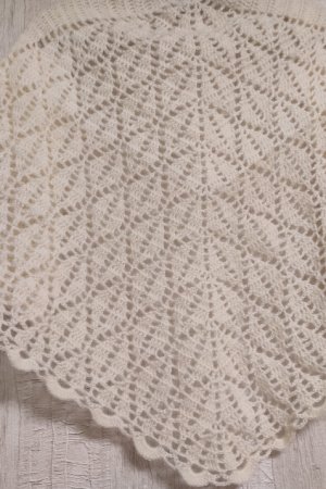 Работа Новогодний платок- бактус