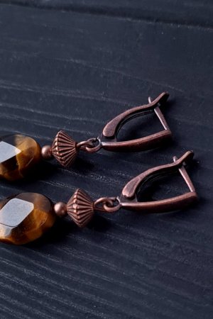 Робота Сережки з тигрячого ока "Рік Тигра -15"