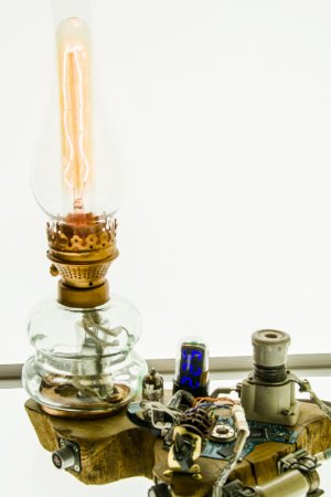 Работа Настольная лампа