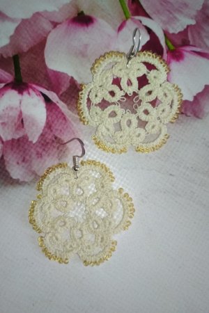 Работа Серьги "Нежная снежинка"