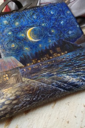 Робота Клатч з росписом "Чарівний ліхтар"