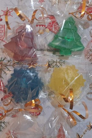 Робота Зимове мило з побажаннями всередині