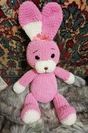 Работа Продам зайку из плюшевой пряжи