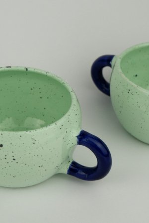 Работа Керамическая чашка "Ментол", 400 мл