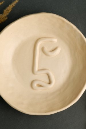 Робота Керамічна тарілочка для прикрас, діаметр 16 см