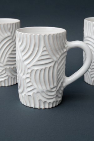 Работа Белая керамическая чашка Грань, 350мл