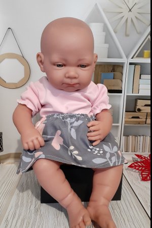 Робота Блузка та спідниця для пупса Антоніо Хуан 42 див.