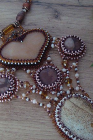 Работа Колье -чокер из натуральных камней