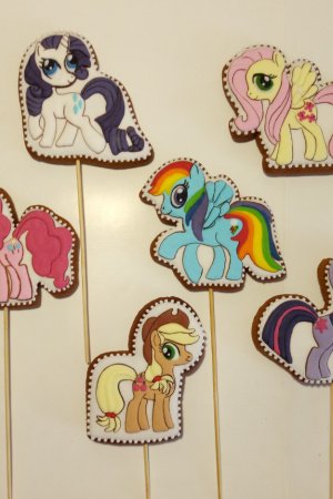 Робота Пряники-топери Літл Поні