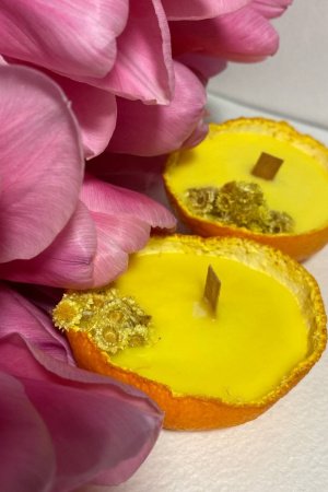 Робота Оригінальна свічка ручної роботи в мандариновій шкірці