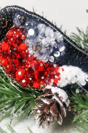 Работа Брошь Снегирь ручной работы