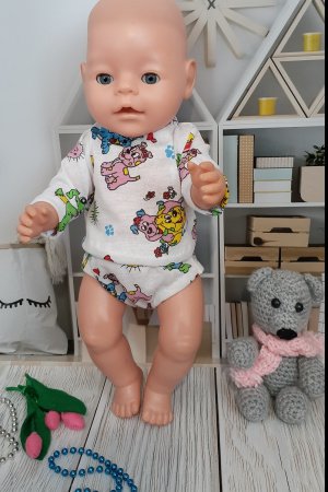 Робота Кофточка та трусики для Бебі Борн.