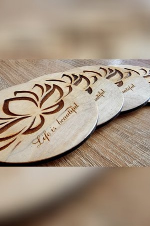 Робота Костери Лотос