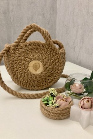Работа Женская круглая сумка из джута через плечо