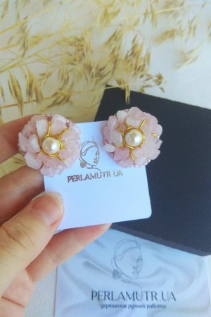 Робота Сережки з рожевого кварцу