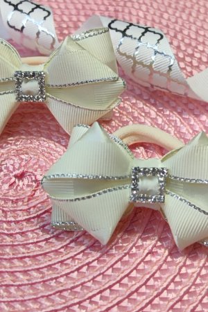 Робота Бантики ошатні до школи