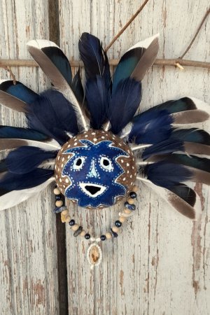 Работа Маска в африканском стиле Чудовище в снегу