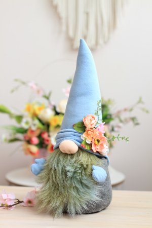 Работа Скандинавский гном Весенний (голубой)