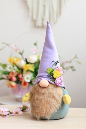 Робота Скандинавсьский гном Весняний ( бузковий)