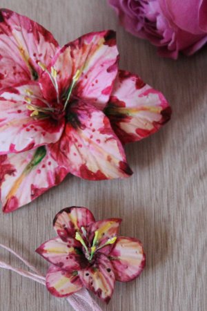 Работа Комплект цветочных украшений "Тигровые лилии"