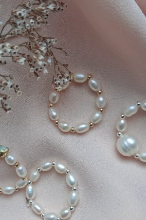 Робота Кільця з перлин